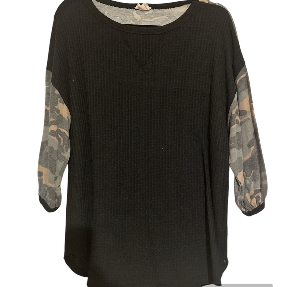 Bibi Women’s 3/4 sleeves Camo Print shirt Medium
